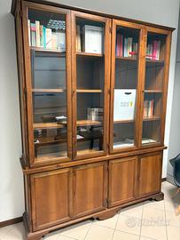 Armadio credenza a 4 ante con vetri