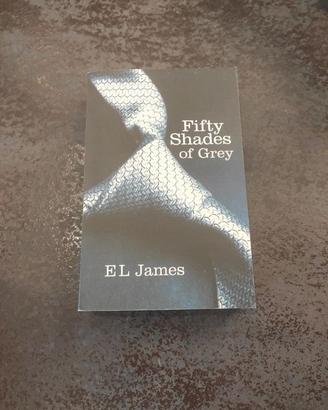 Fifty shades of grey di EL James
