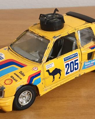 Modellino PEUGEOT 205 TURBO SAFARI Burago 1:25