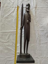 Scultura africana in legno d'ebano 