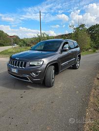 JEEP Gr.Cherokee 3ª s. - 2015 overland con Radar