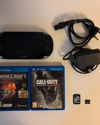 Sony PS Vita OLED + 16gb + Caricatore + 3 giochi