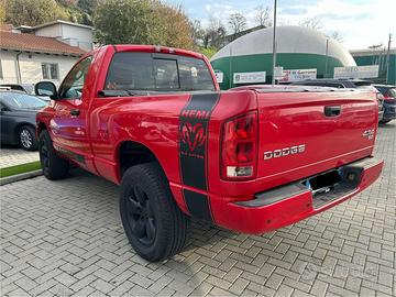 Dodge RAM 1500  5.7 HEMI 4X4.