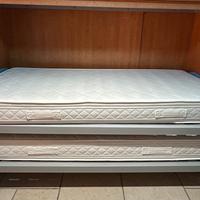 Letto a castello a scomparsa con materassi