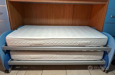 Letto a castello a scomparsa con materassi