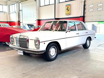 Mercedes-benz 220/8 SERIE W115
