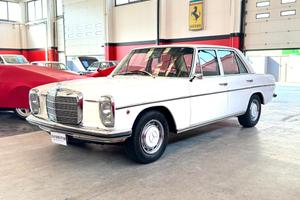Mercedes-benz 220/8 SERIE W115