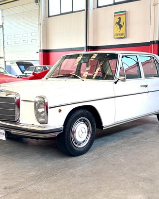 Mercedes-benz 220/8 SERIE W115