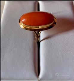 Anello sardo oro 18kt con corallo del mediterraneo