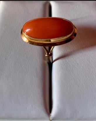 Anello sardo oro 18kt con corallo del mediterraneo