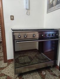 Cucina SMEG a gas 5 fuochi 