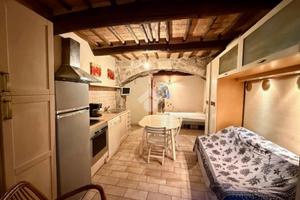 MONOLOCALE A BOLSENA