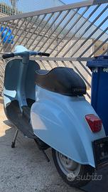 Vespa 50