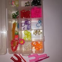 Scatola con elastici per braccialetti