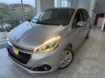 Peugeot 208 1.2 VTI 82 5P Allure STYLE+NAVI/LED201