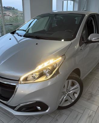 Peugeot 208 1.2 VTI 82 5P Allure STYLE+NAVI/LED201