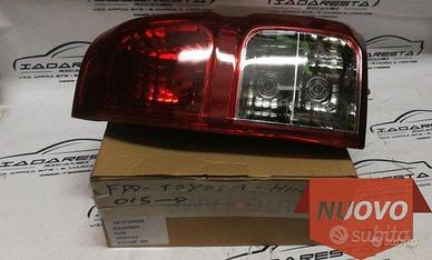 Stop Fanale Posteriore Toyota Hilux 815600K260