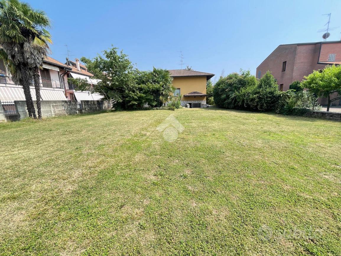 House in Arconate - Altro