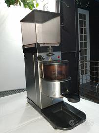 Macinacaffedosatore per bar