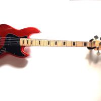 Basso Marcus Miller 5 corde V7