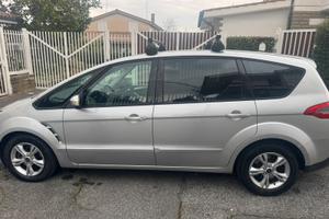 Ford S MAX