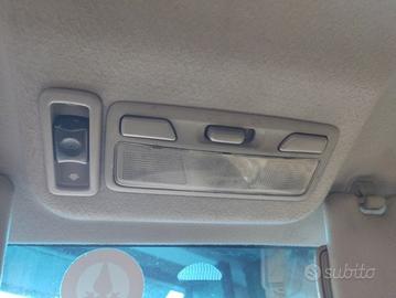 Plafoniera anteriore MITSUBISHI PAJERO del 2003