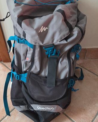 Zaino Quechua per escursioni/trekking