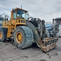 Pala gommata VOLVO L330E S/N 62234