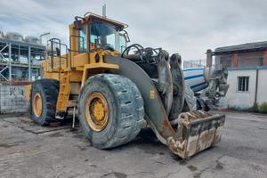 Pala gommata VOLVO L330E S/N 62234