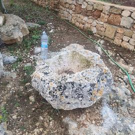 PILA O VASO  IN PIETRA
