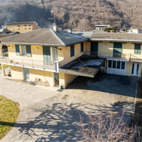 Villa indipendente con ampio giardino