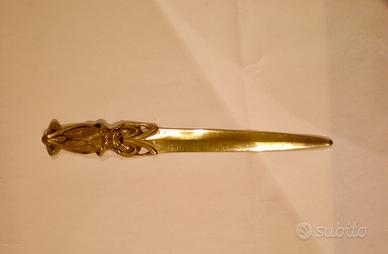 Apribuste art nouveau