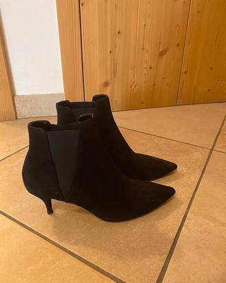 stivaletto con tacco nero 41