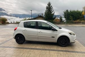 RENAULT Clio - 2011 (per neopatentati )