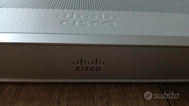 2 Router CISCO ISR 1110 Series - Model C1117