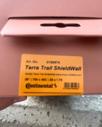 Copertoni continental terra trail sheild wall 700x