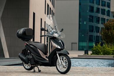 Piaggio Medley 150 ACCESSORI INCLUSI