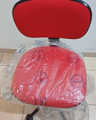 Sedia da cameretta con rotelle