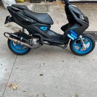 Aerox 50 r naked scooter Yamaha 2014