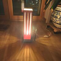 Lampada da tavolo in legno