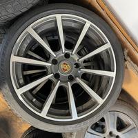 Cerchi Porsche 20’’ + termiche pirelli