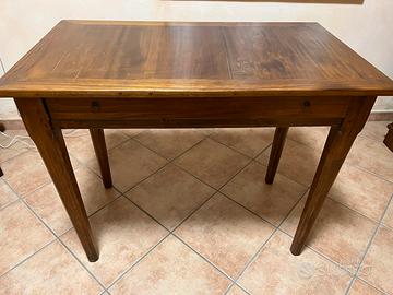 Tavolino da salotto in legno