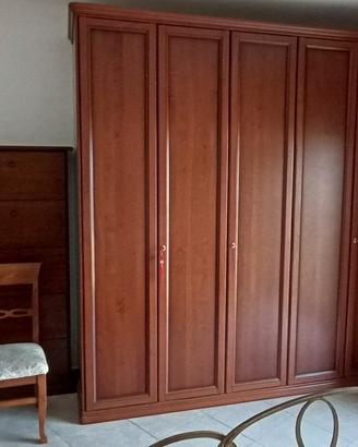 Mobili camera da letto completa.