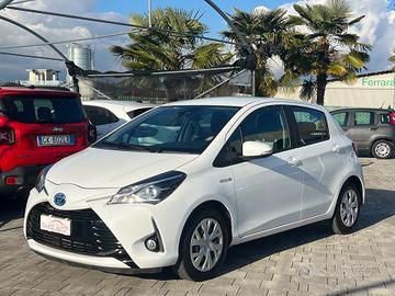 Toyota Yaris 1.5 Hybrid 5 porte Business