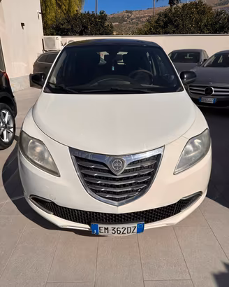 Lancia Ypsilon 1.3 MJT 16V 95 CV 5 porte S&S Silve