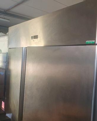 armadio frigo  doppia  anta  in  acciaio (  0  +10
