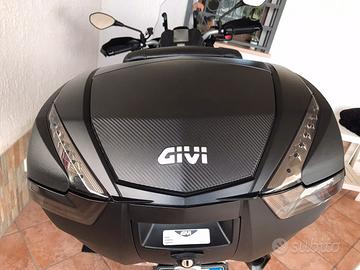 Bauletto Givi V47 con staffa Aprilia Caponord 1200