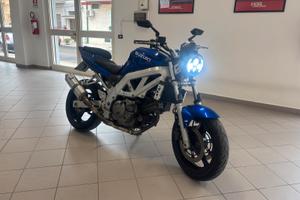 SUZUKI SV 650 leovince sbk
