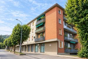 Appartamento di 103 m² con 4 locali e box auto a V