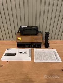 Nikon MB-D11 Multi-Power Battery Pack for D7000